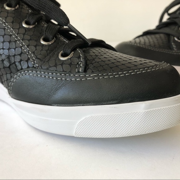 Munro Gabbie Black Snake Print Leather Sneakers - Picture 11 of 15